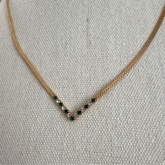 Vintage Avon Gold Tone with Rhinestone Necklace - Picture 5 of 7